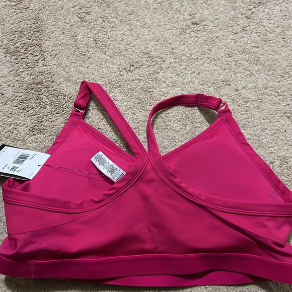 Nike Women's plus Pink Sports Bra - Picture 3 of 4